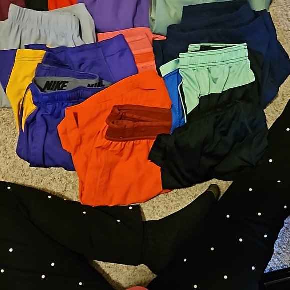 11 pairs of men's shorts size M/L - Picture 4 of 4